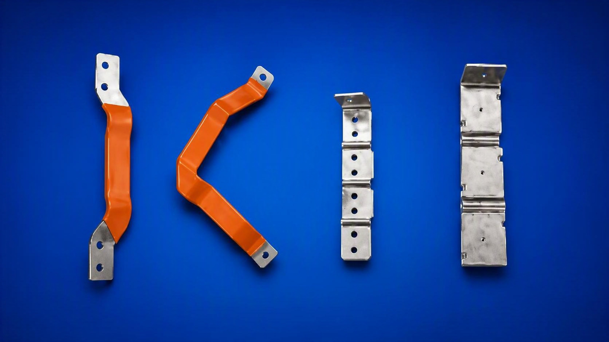 Rigid and flexible battery busbar components for current distribution inside the pack